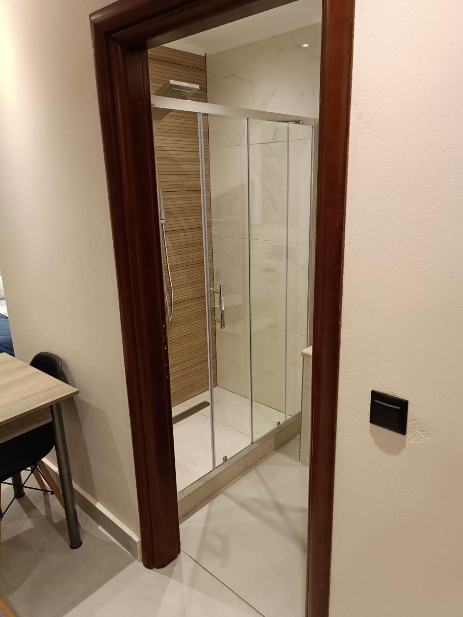 Newly Renovated Apartment Next To The Port Mantouki Exterior photo